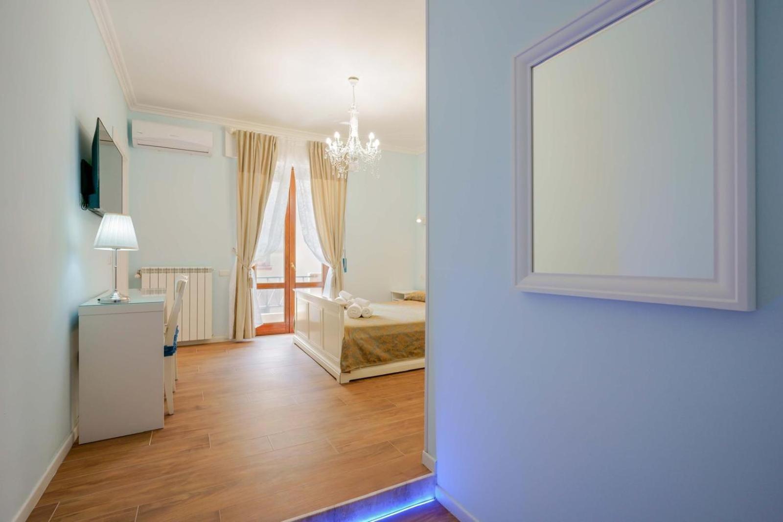 Hotel Al Teatro Lirico à Cagliari Extérieur photo
