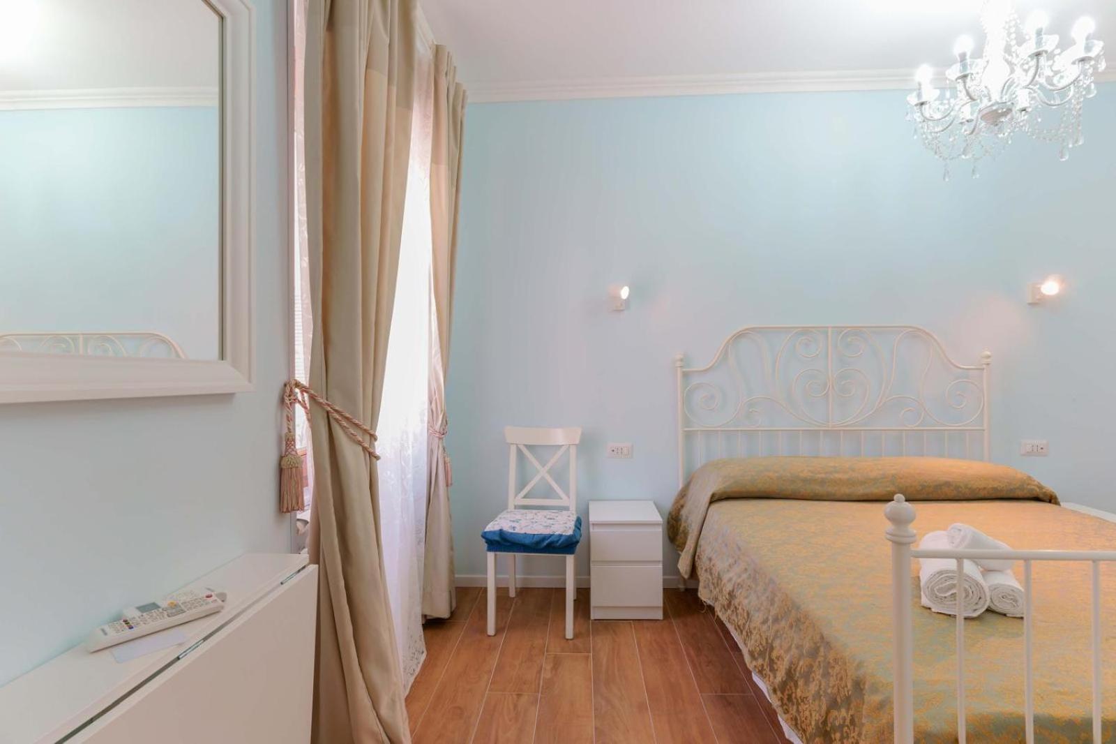Hotel Al Teatro Lirico à Cagliari Extérieur photo