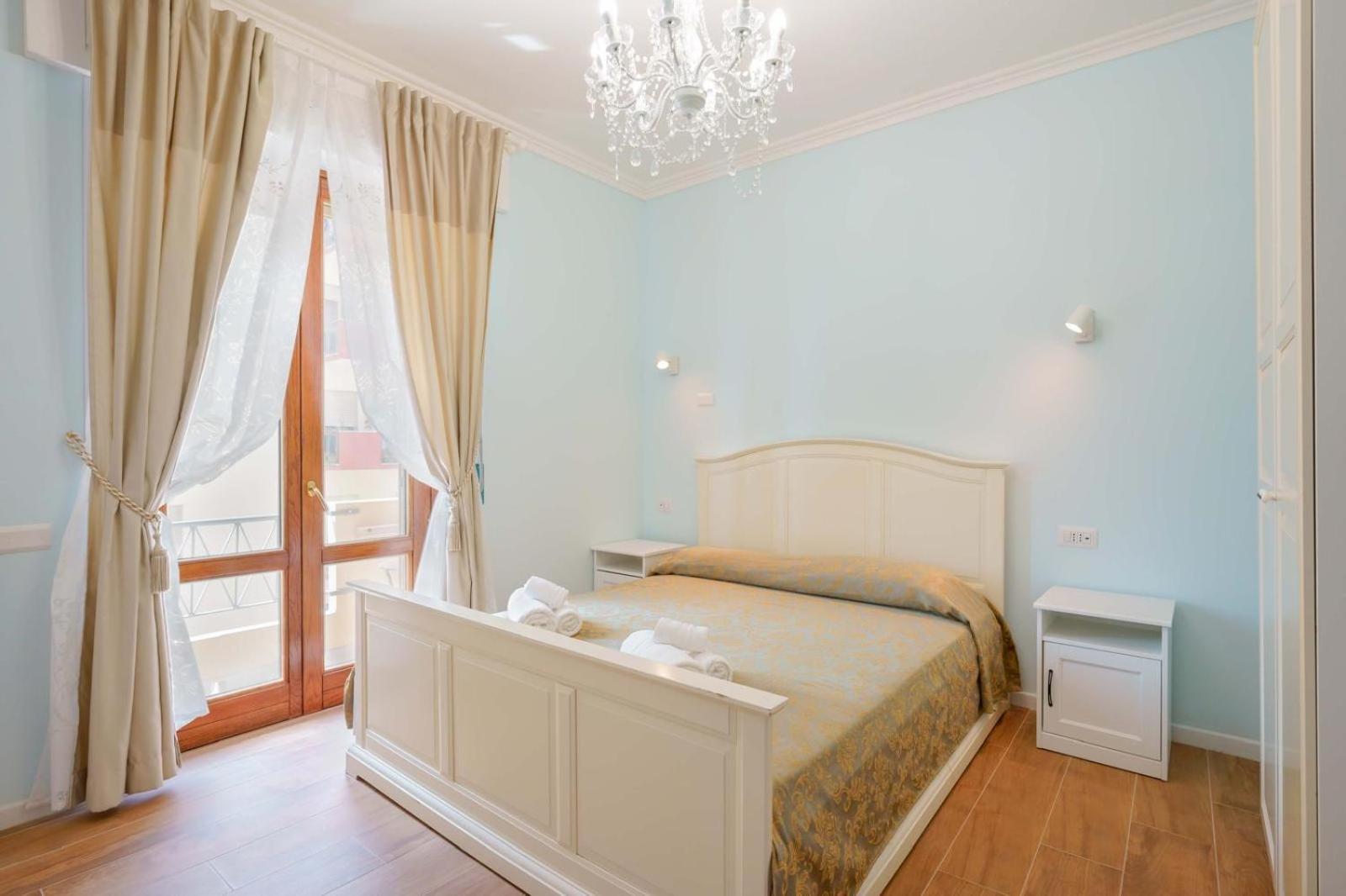 Hotel Al Teatro Lirico à Cagliari Extérieur photo